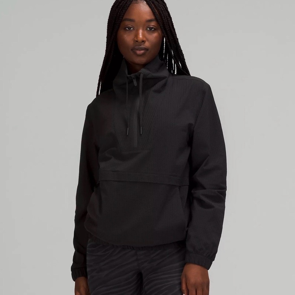 lululemon athletica Black Pack Light Pullover